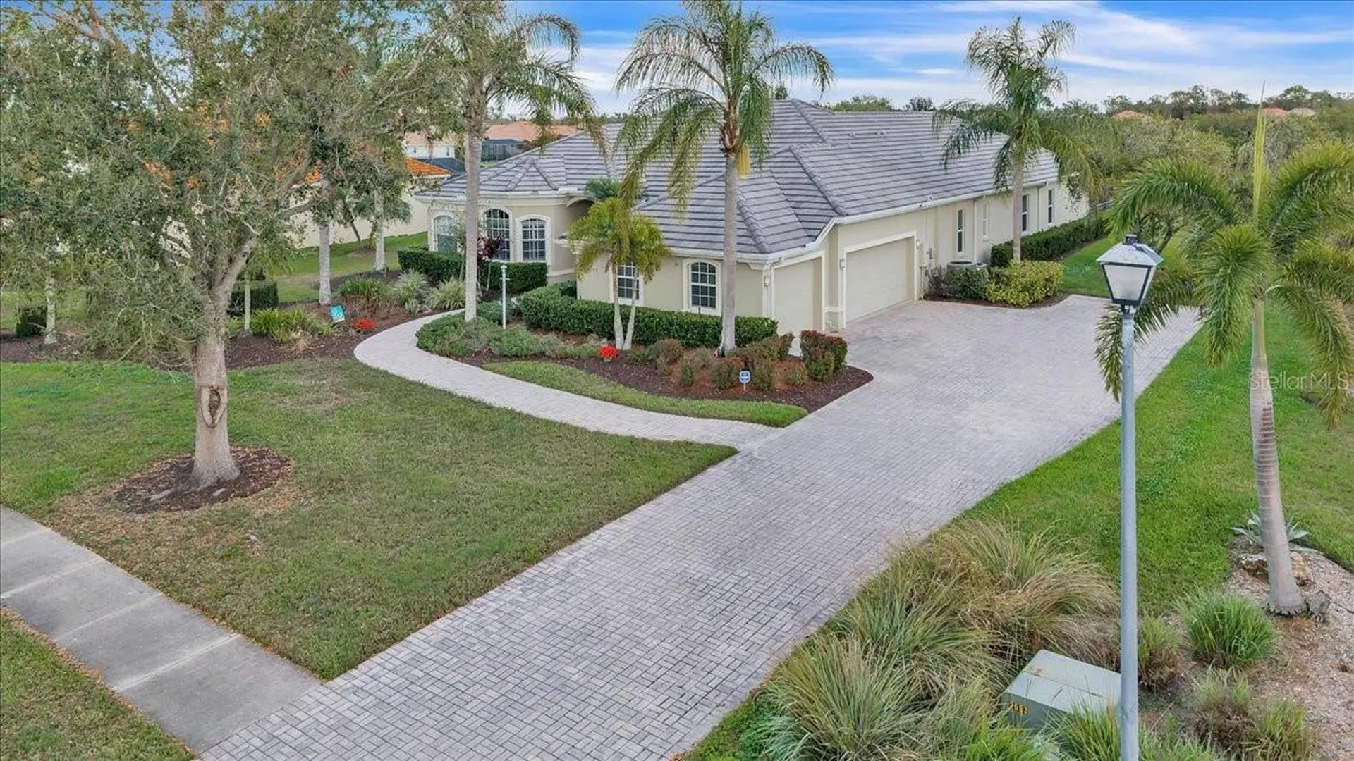 709 Country Meadows Way Bradenton FL 34212