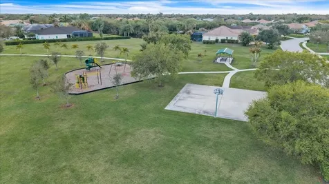 709 Country Meadows Way Bradenton FL 34212