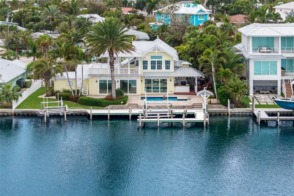 8321 Marina Drive Holmes Beach FL 34217