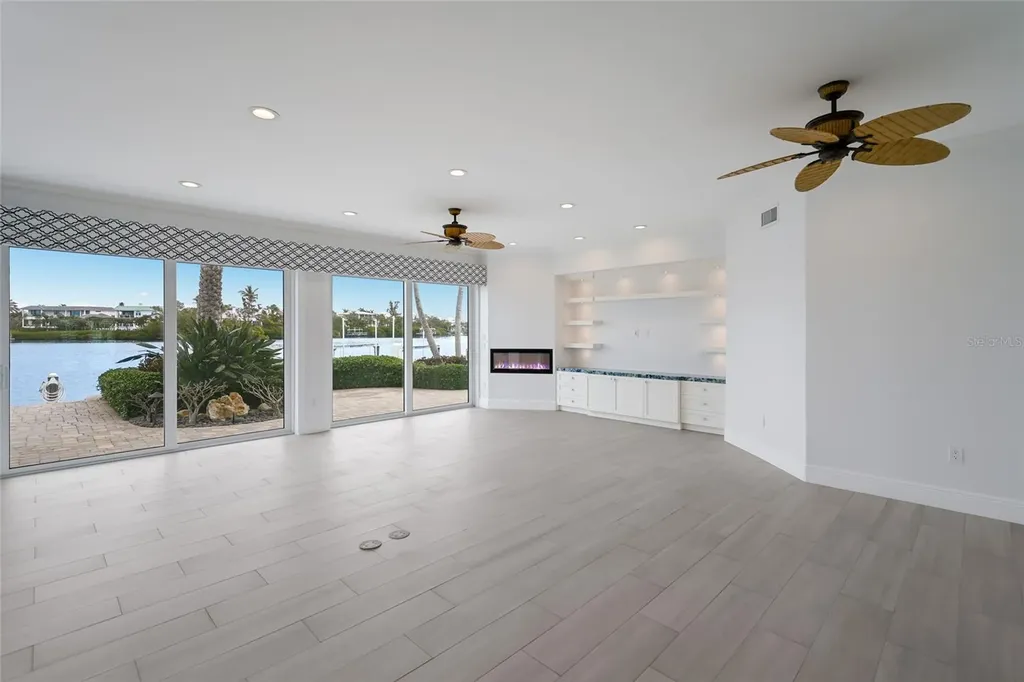 8321 Marina Drive Holmes Beach FL 34217