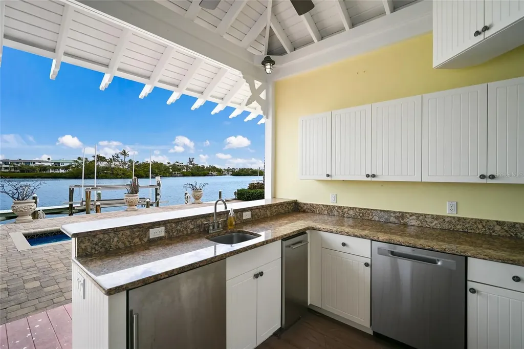 8321 Marina Drive Holmes Beach FL 34217