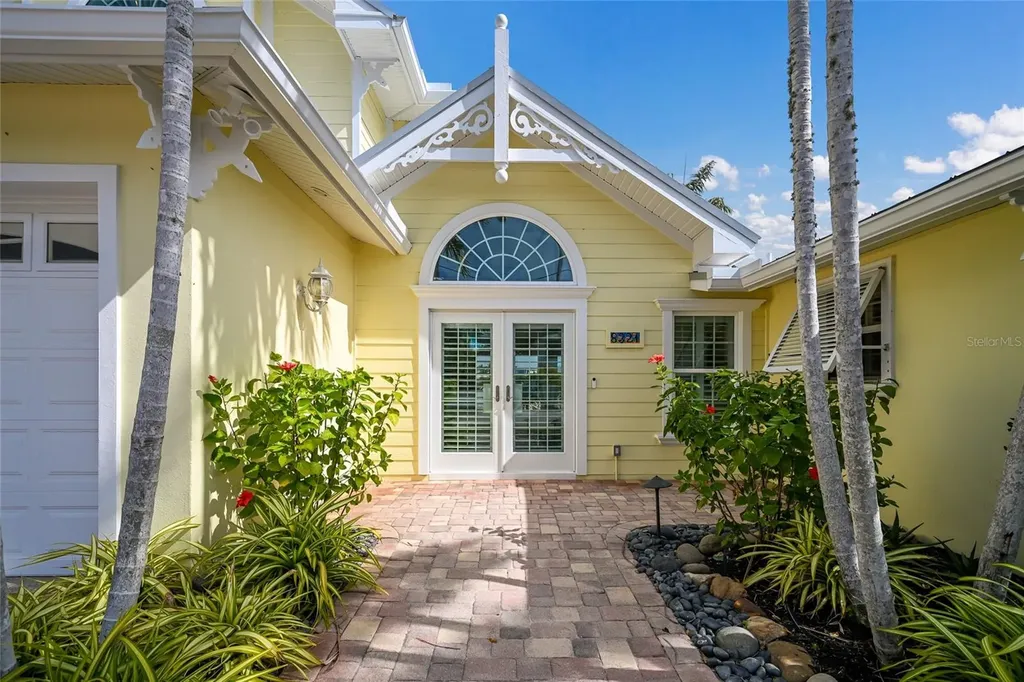 8321 Marina Drive Holmes Beach FL 34217