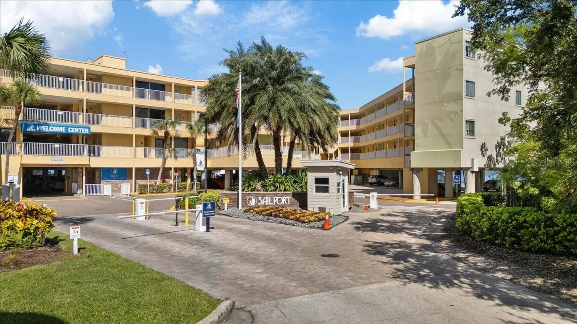 2506 N Rocky Point Drive Tampa FL 33607