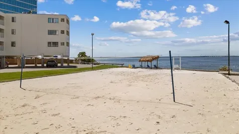 2506 N Rocky Point Drive Tampa FL 33607