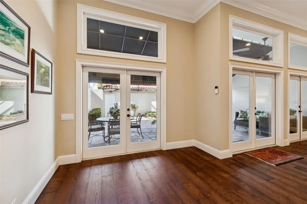 4951 Bayshore Boulevard Tampa FL 33611