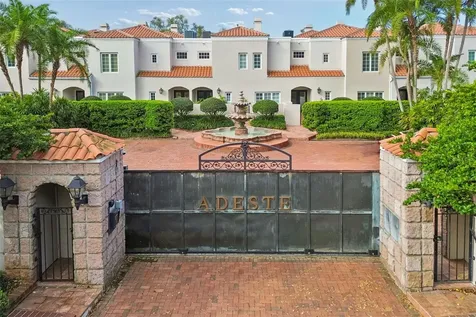 4951 Bayshore Boulevard Tampa FL 33611
