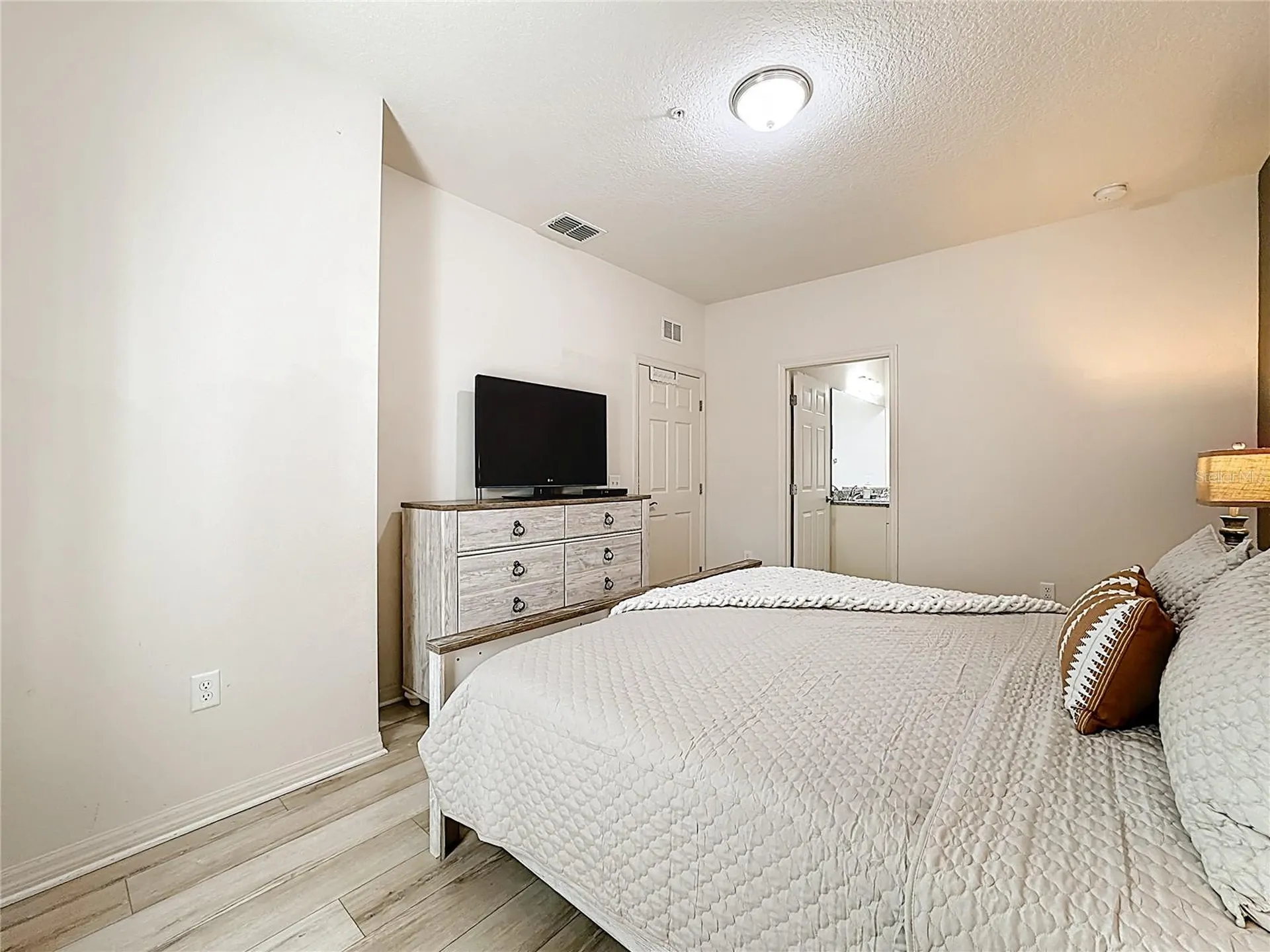 8986 Shine Drive Kissimmee FL 34747