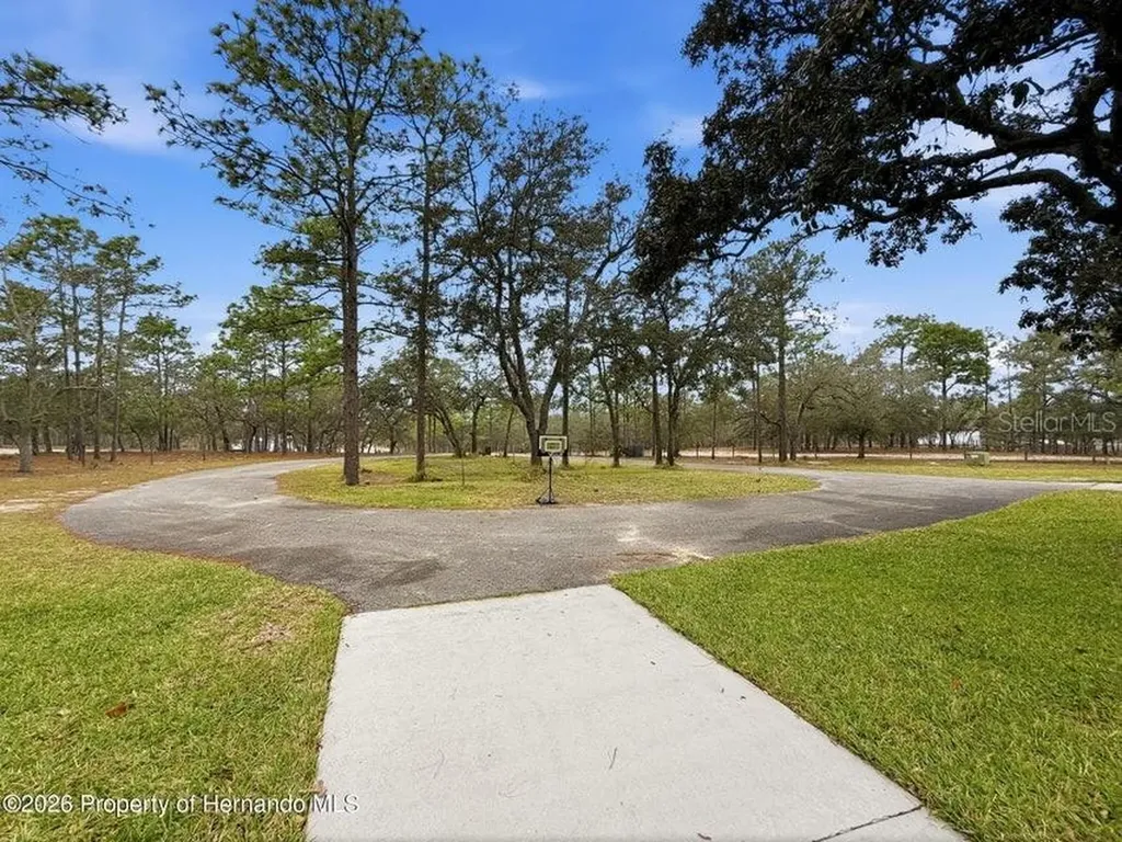 12124 Squeeze Avenue Brooksville FL 34614