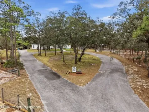 12124 Squeeze Avenue Brooksville FL 34614