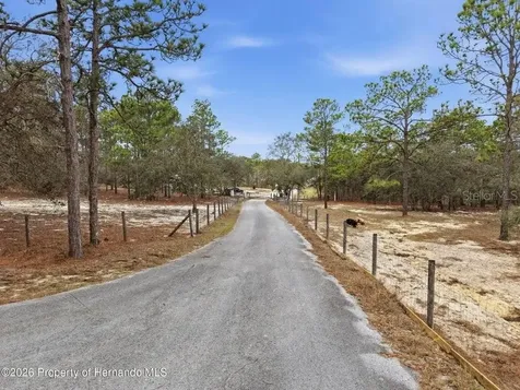 12124 Squeeze Avenue Brooksville FL 34614