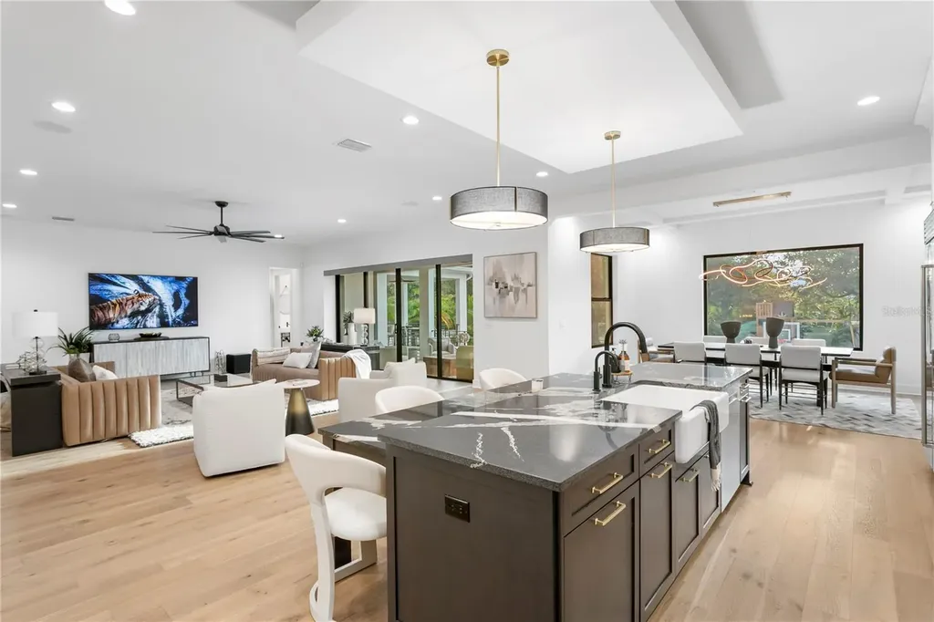 3007 S West Shore Boulevard Tampa FL 33629