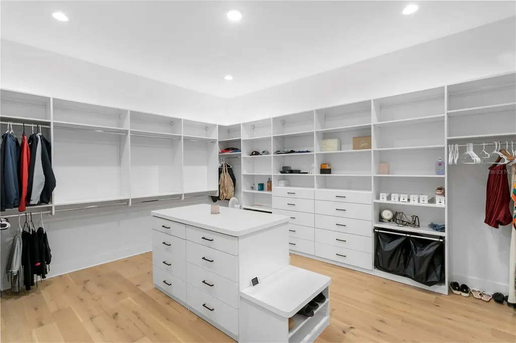 3007 S West Shore Boulevard Tampa FL 33629