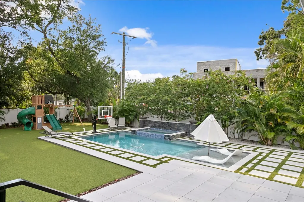 3007 S West Shore Boulevard Tampa FL 33629