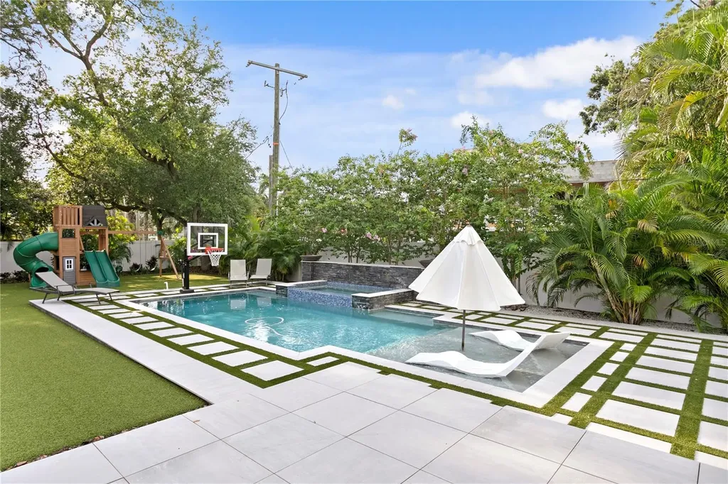 3007 S West Shore Boulevard Tampa FL 33629