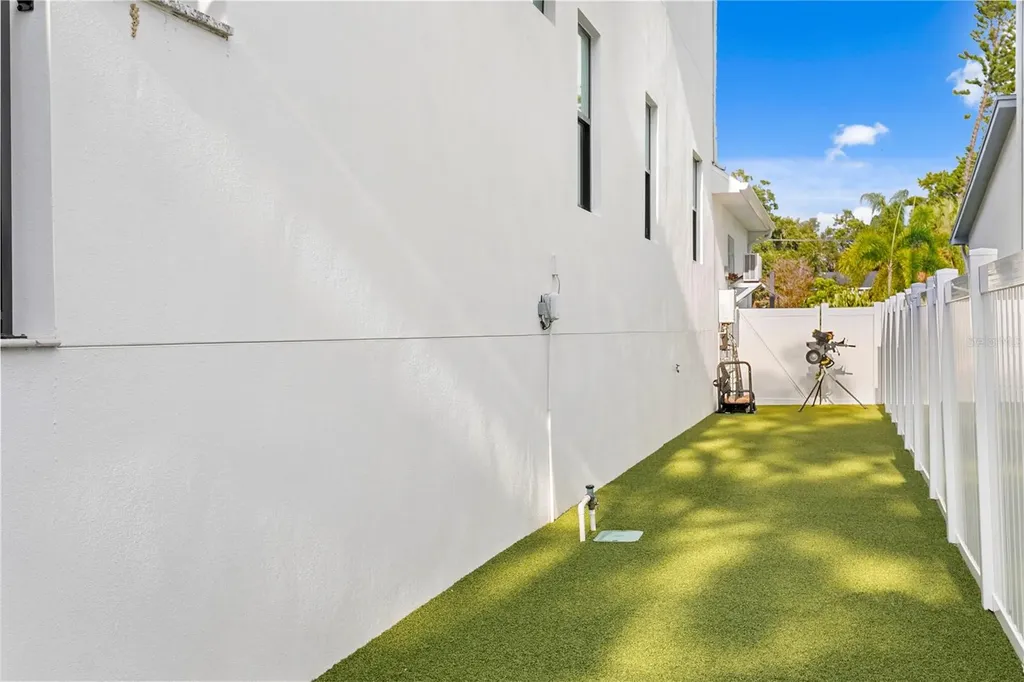 3007 S West Shore Boulevard Tampa FL 33629