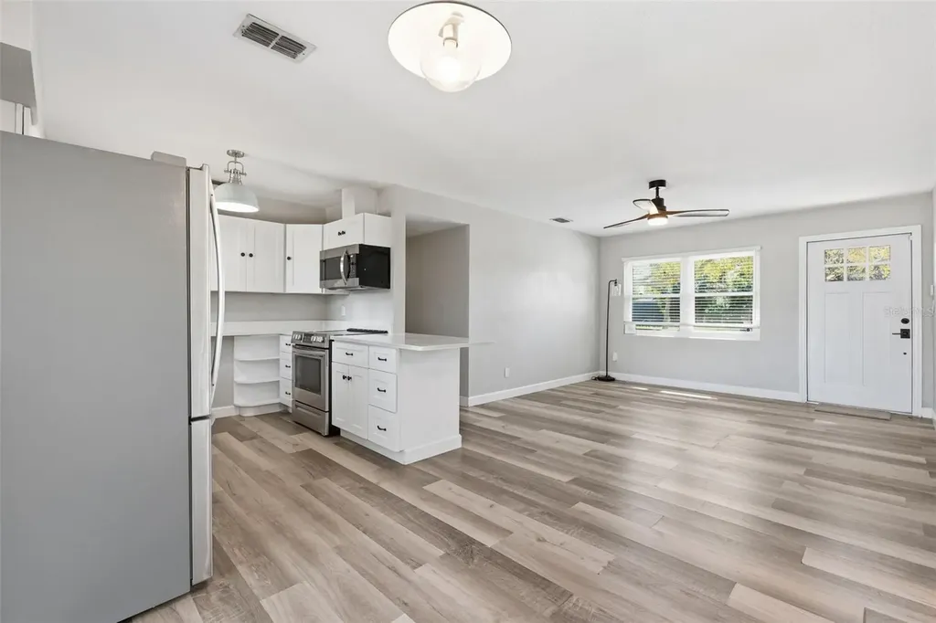 3951 Porpoise Drive SE St Petersburg FL 33705