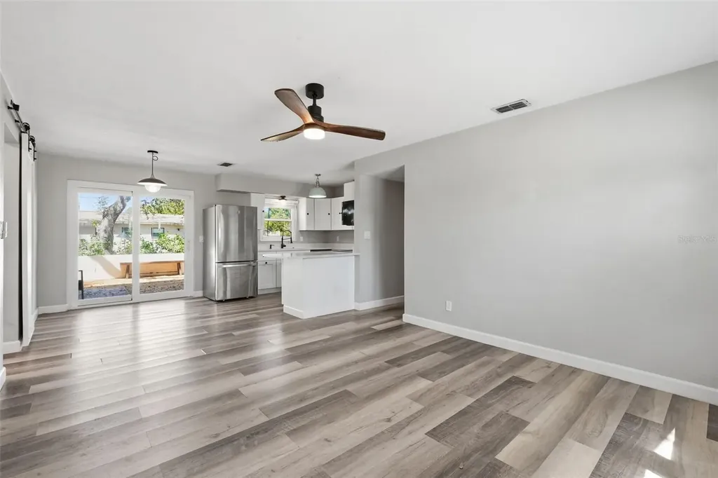 3951 Porpoise Drive SE St Petersburg FL 33705