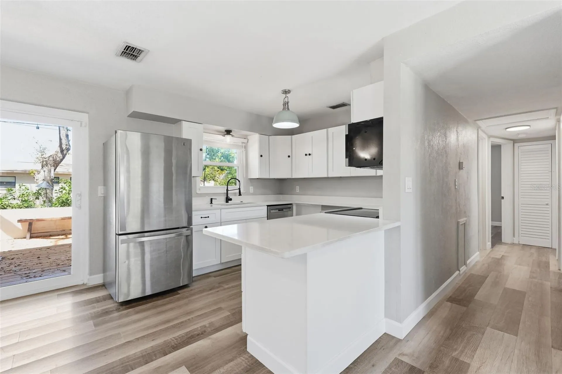 3951 Porpoise Drive SE St Petersburg FL 33705