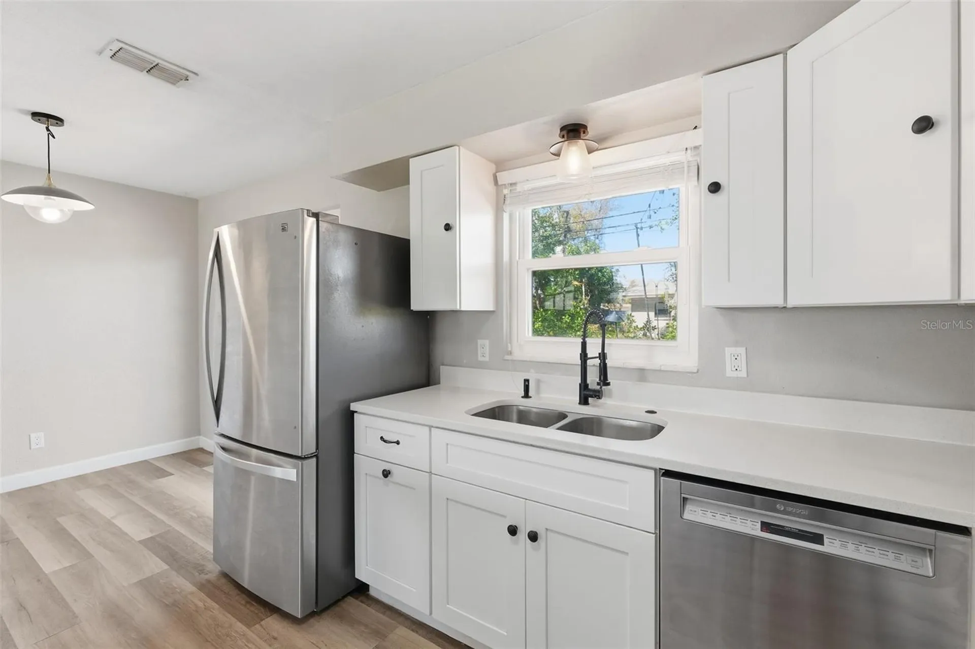 3951 Porpoise Drive SE St Petersburg FL 33705
