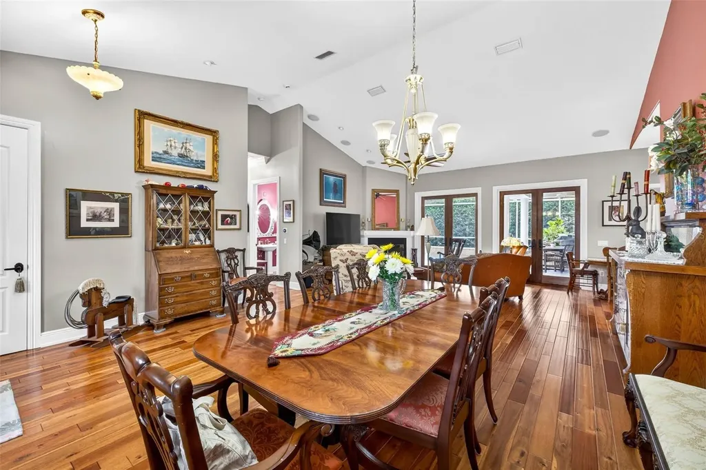 12010 Hardaman Place Tampa FL 33618