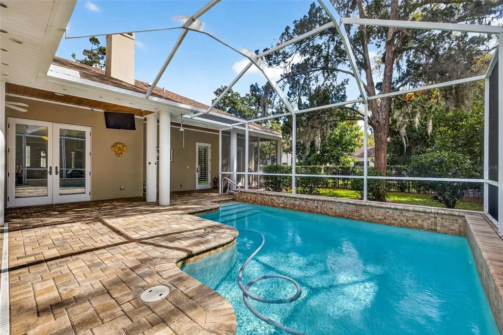 12010 Hardaman Place Tampa FL 33618