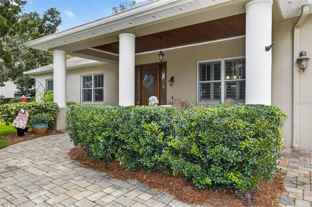 12010 Hardaman Place Tampa FL 33618