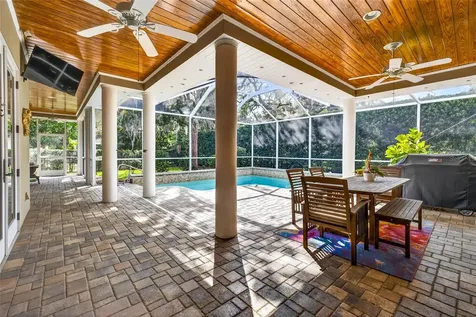 12010 Hardaman Place Tampa FL 33618