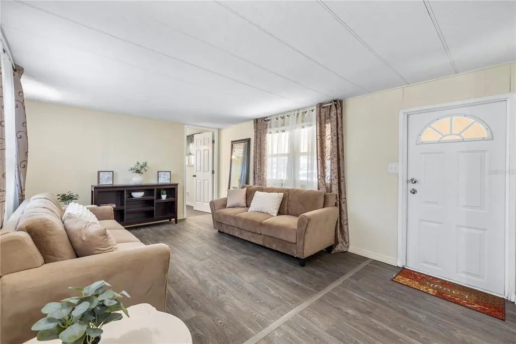 36416 Cordova Circle Zephyrhills FL 33541