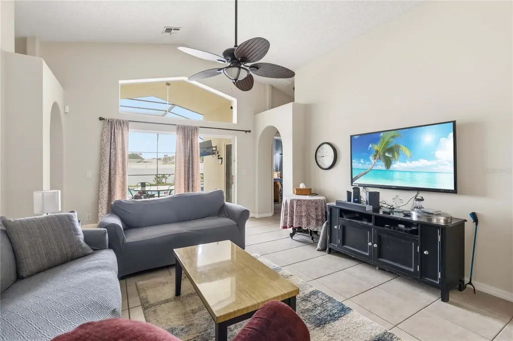 2531 Oneida Loop Kissimmee FL 34747