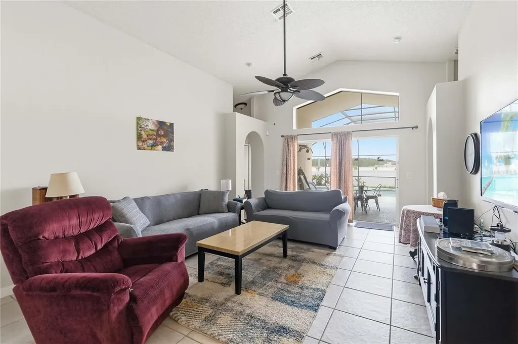 2531 Oneida Loop Kissimmee FL 34747
