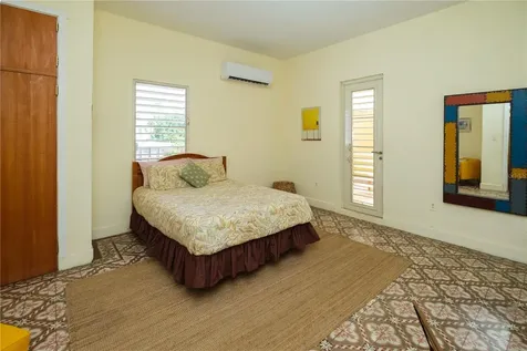 711 Concordia St., Miramar Dev. San Juan PR 00907