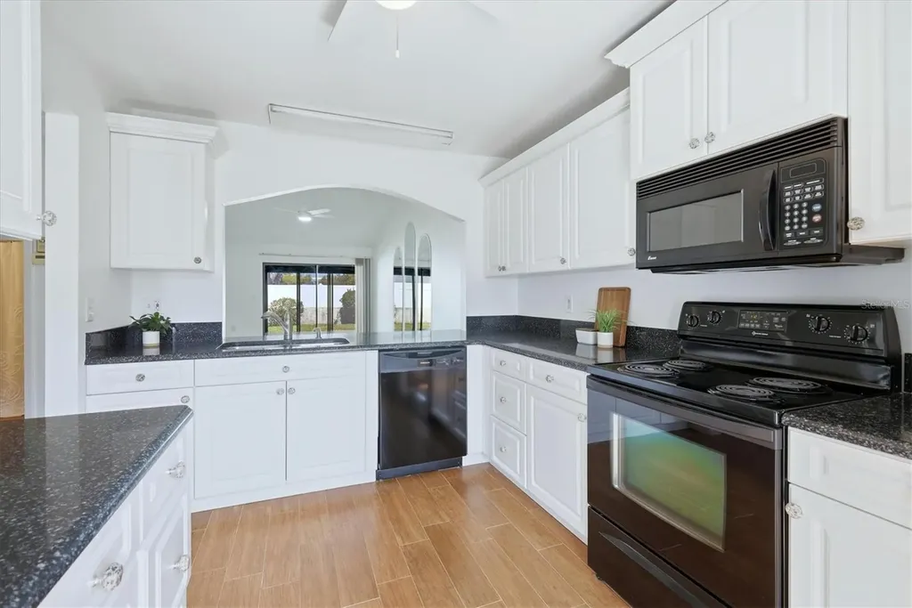 2721 60th Avenue Drive W Bradenton FL 34207
