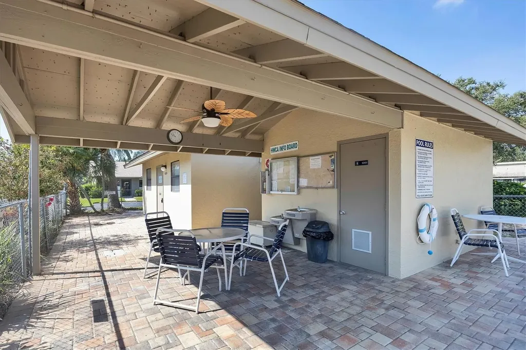 2721 60th Avenue Drive W Bradenton FL 34207