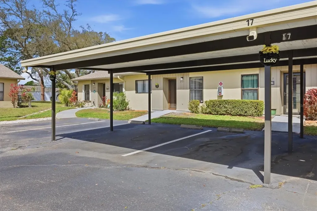 2721 60th Avenue Drive W Bradenton FL 34207