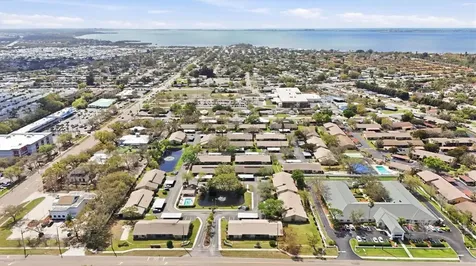 2721 60th Avenue Drive W Bradenton FL 34207