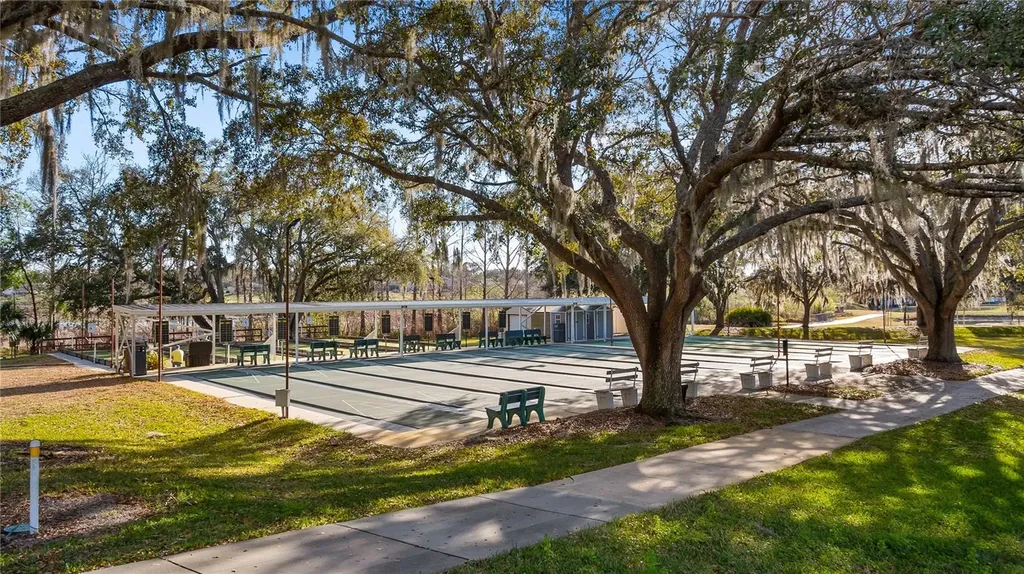 4517 Eaglewood Drive Leesburg FL 34748