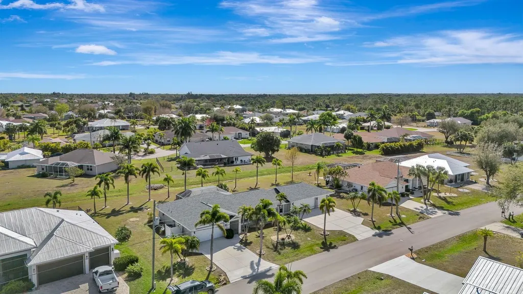 7518 Carambola Punta Gorda FL 33955