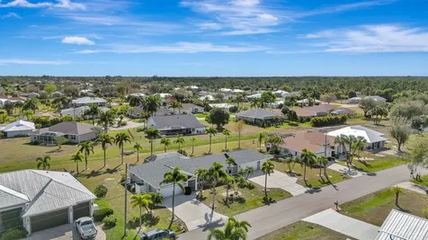 7518 Carambola Punta Gorda FL 33955