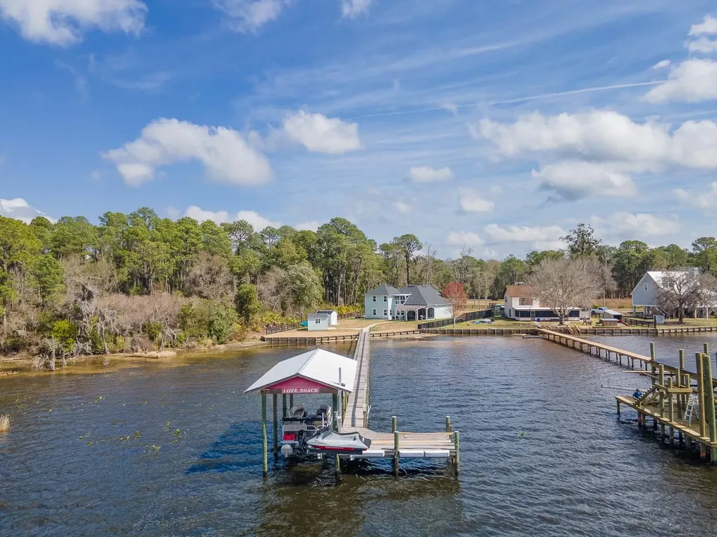 108 Maple Terrace Florahome FL 32140