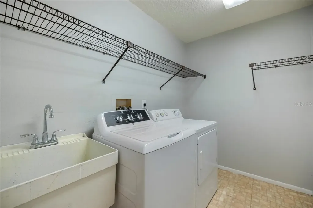 3958 Easton Terrace Sarasota FL 34238
