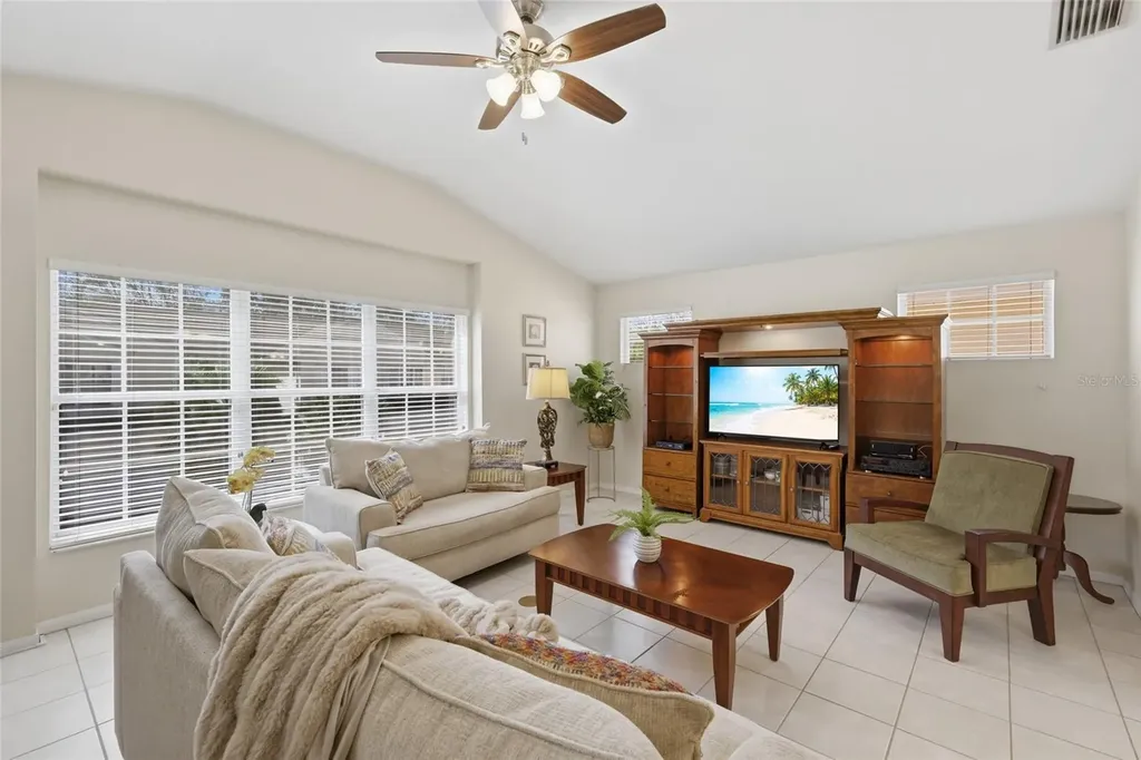 6406 Rosefinch Court Lakewood Ranch FL 34202
