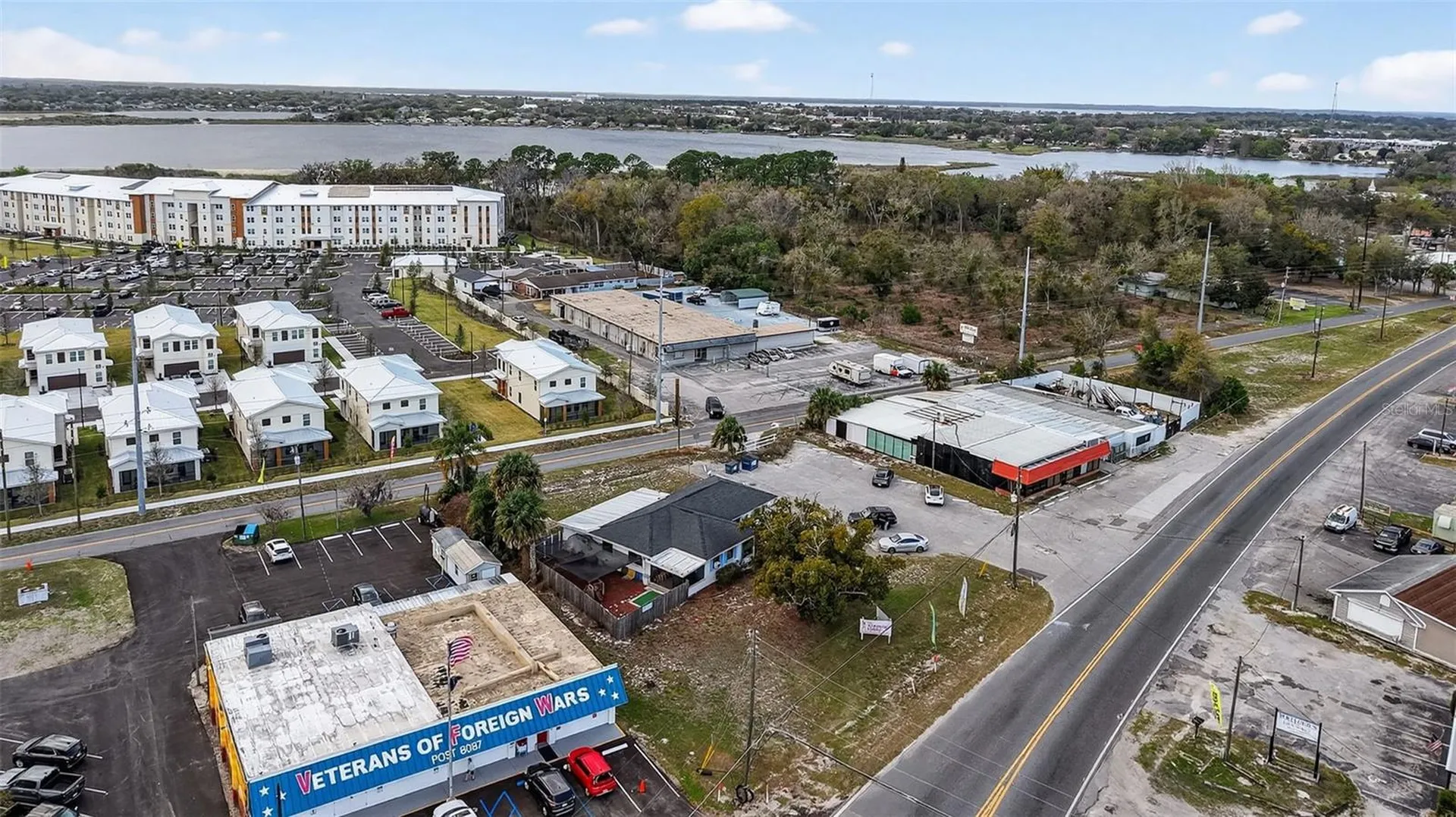 4075 N Highway 19a Mount Dora FL 32757