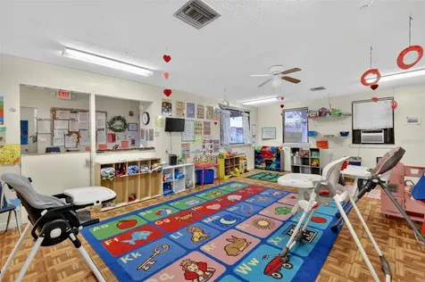 4075 N Highway 19a Mount Dora FL 32757