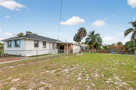 4075 N Highway 19a Mount Dora FL 32757