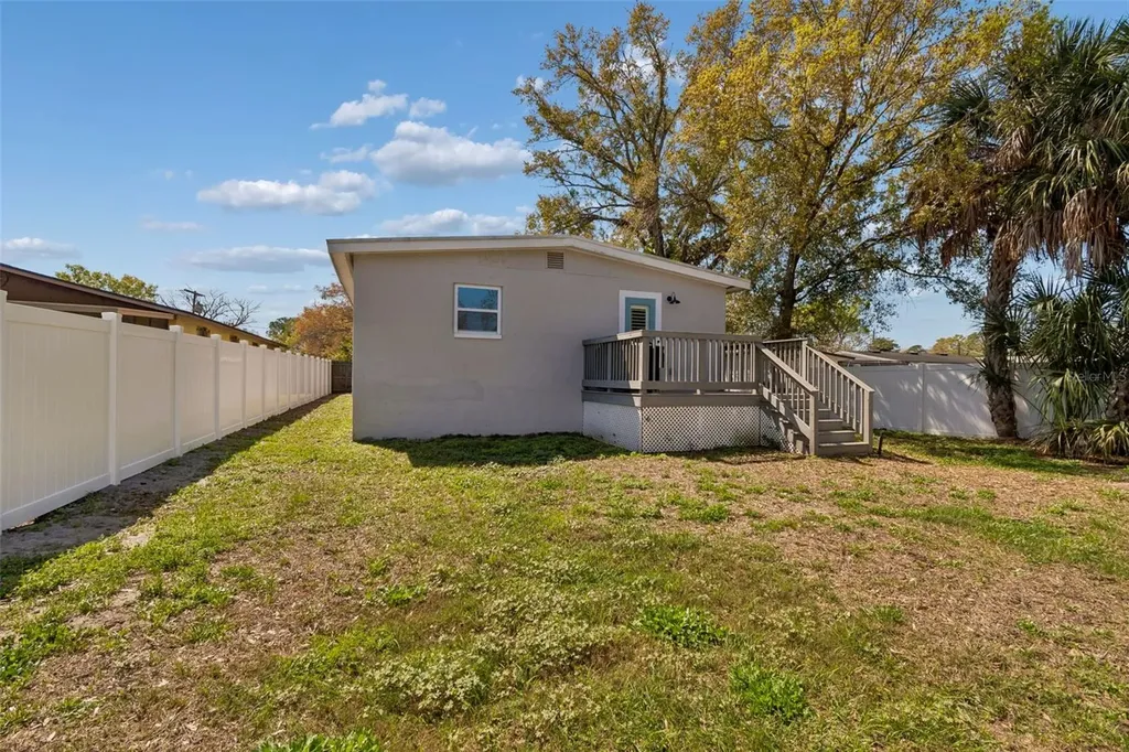 4611 W Paxton Avenue Tampa FL 33611