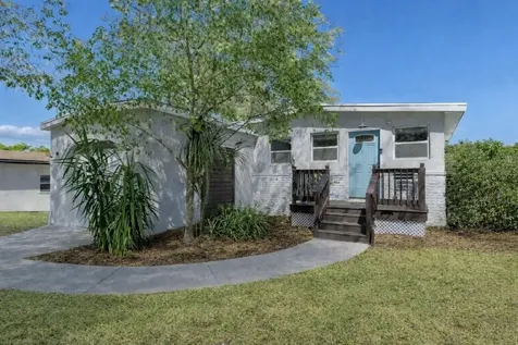 4611 W Paxton Avenue Tampa FL 33611