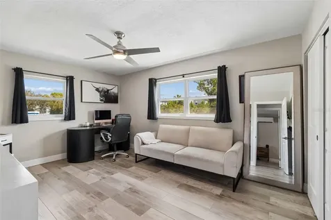 4611 W Paxton Avenue Tampa FL 33611