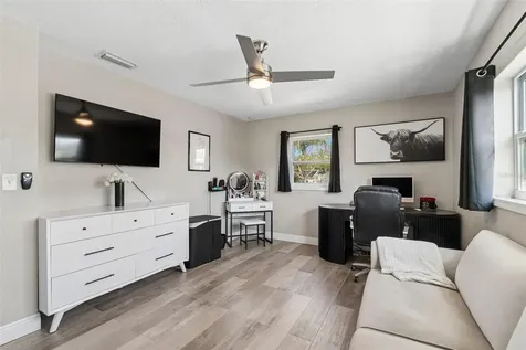 4611 W Paxton Avenue Tampa FL 33611