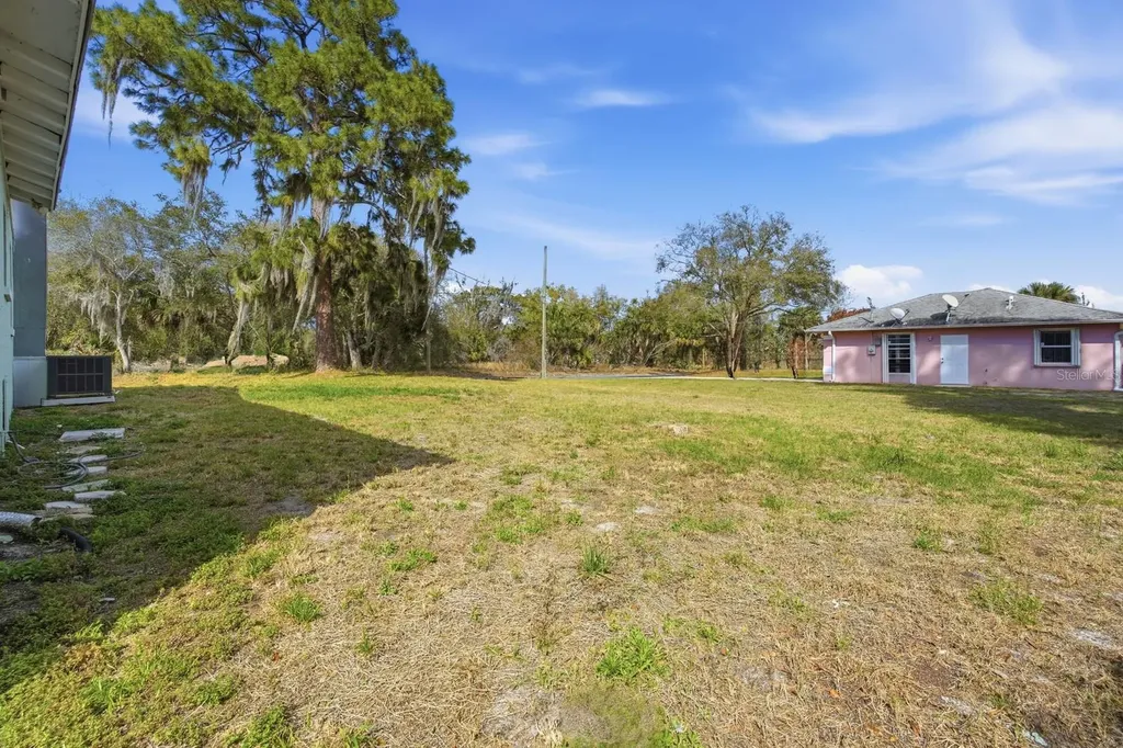 2627 Myrtle Avenue Mims FL 32754