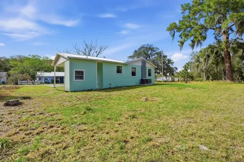 2627 Myrtle Avenue Mims FL 32754